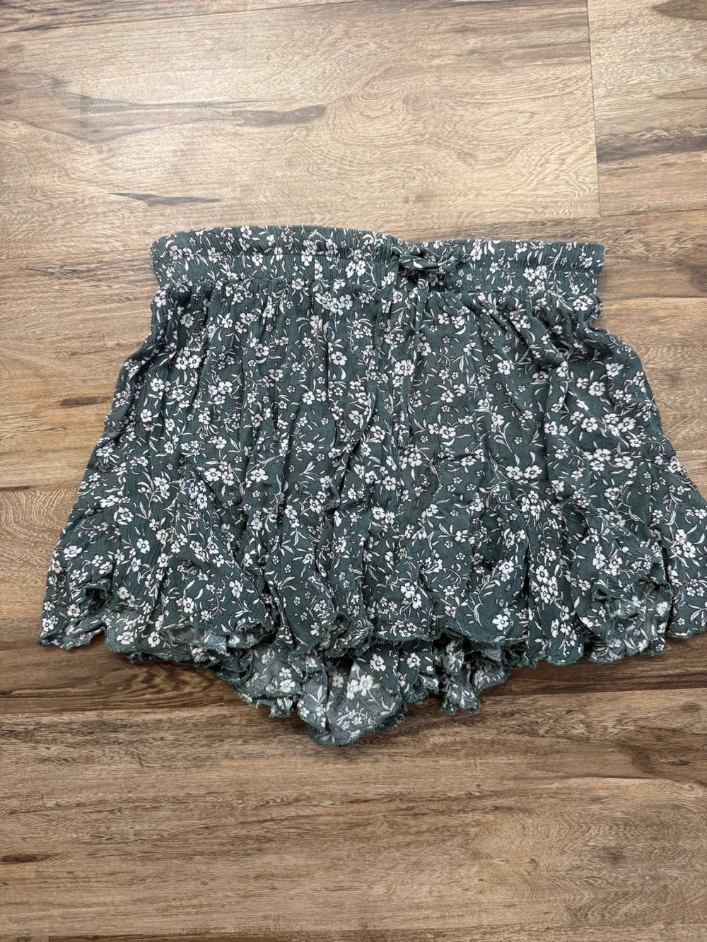 Floral Paperbag Waist Green Women's Shorts